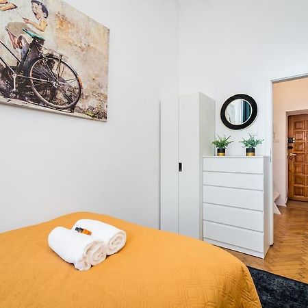 Royal City Apartment 40 M2 كراكوفيا المظهر الخارجي الصورة