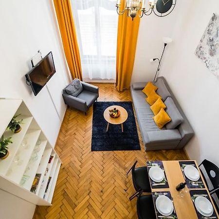 Royal City Apartment 40 M2 كراكوفيا المظهر الخارجي الصورة
