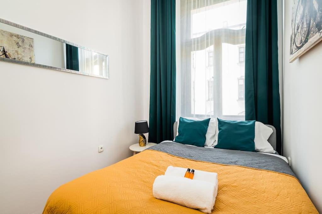 Royal City Apartment 40 M2 كراكوفيا المظهر الخارجي الصورة