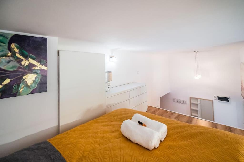 Royal City Apartment 40 M2 كراكوفيا المظهر الخارجي الصورة