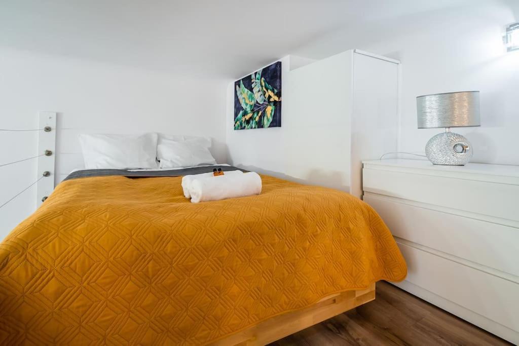 Royal City Apartment 40 M2 كراكوفيا المظهر الخارجي الصورة