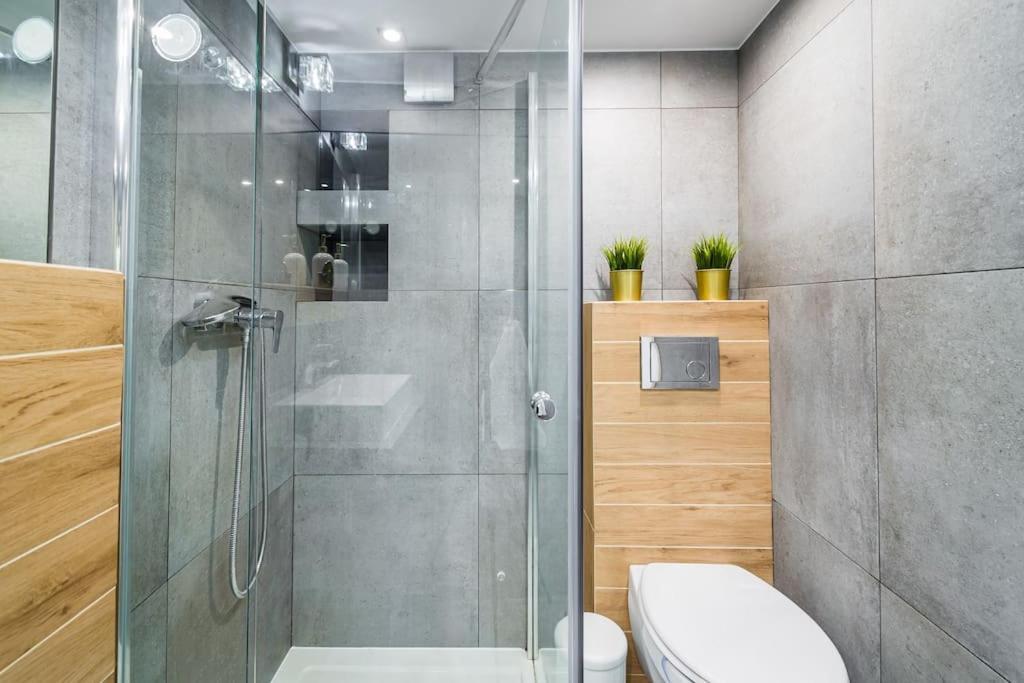 Royal City Apartment 40 M2 كراكوفيا المظهر الخارجي الصورة