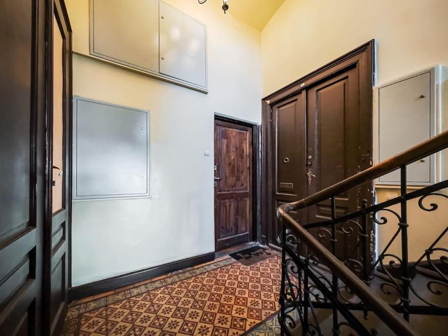 Royal City Apartment 40 M2 كراكوفيا المظهر الخارجي الصورة